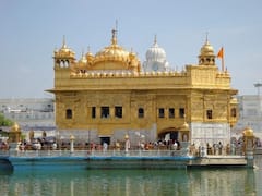 Golden Temple : सुवर्ण मंदिरातील धक्कादायक प्रकार, तरुणाकडून दरबार साहिब येथील नियमांचा भंग, जमावाच्या मारहाणीत तरुणाचा मृत्यू