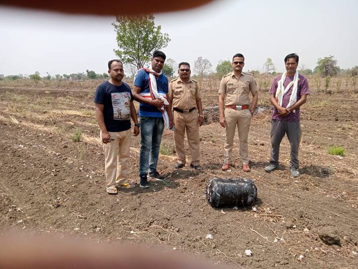 मात्र अचानक घडलेल्या या प्रकारामुळे तालुक्यात विविध चर्चांना उधाण आले असून कोणत्याही नागरिकांमध्ये चुकीचा संभ्रम निर्माण करू नये असे आवाहन पोलिसांनी केले आहे.
