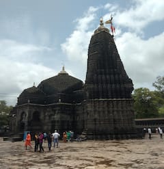 Nashik Trimbakeshwer : त्र्यंबकेश्वरला तिसऱ्या श्रावणी सोमवारनिमित्त खासगी वाहनांना बंदी, तर भाविकांसाठी एसटी महामंडळाकडून 250 बसेसचे नियोजन