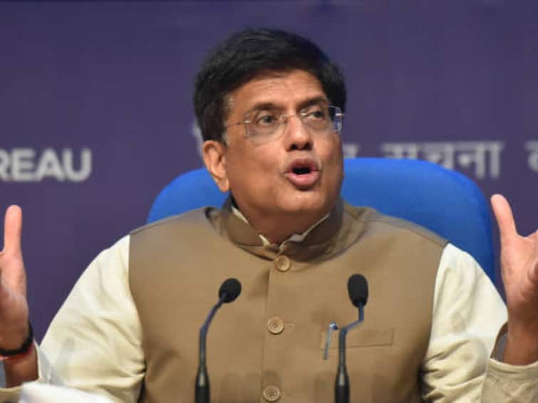 रस्ते आणि नालेसफाईची कामं 31 मे पर्यंत पूर्ण करा, मंत्री गोयल यांचे महापालिकेला निर्देश, म्हणाले अतिक्रमणाविरोधात कठोर कारवाई करणार BMC News Complete road and drain cleaning work by May 31 Minister Piyush Goyal instructs the Municipal Corporation रस्ते आणि नालेसफाईची कामं 31 मे पर्यंत पूर्ण करा, मंत्री गोयल यांचे महापालिकेला निर्देश, म्हणाले अतिक्रमणाविरोधात कठोर कारवाई करणार