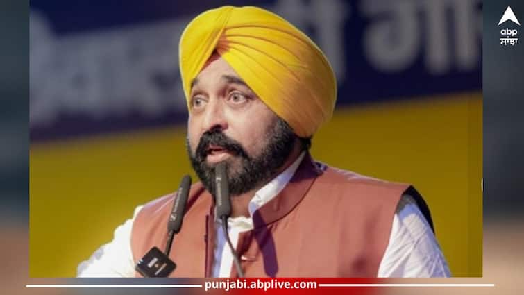 ਮੁੱਖ ਮੰਤਰੀ ਮਾਨ ਨੇ 12ਵੀਂ ਜਮਾਤ ‘ਚ ਮੱਲਾਂ ਮਾਰਨ ਵਾਲੀਆਂ ਵਿਦਿਆਰਥਣਾਂ ਨੂੰ ਦਿੱਤੀ ਵਧਾਈ CM Bhagwant Mann Congratulate to Students Who Topper in 12th Class ਮੁੱਖ ਮੰਤਰੀ ਮਾਨ ਨੇ 12ਵੀਂ ਜਮਾਤ ‘ਚ ਮੱਲਾਂ ਮਾਰਨ ਵਾਲੀਆਂ ਵਿਦਿਆਰਥਣਾਂ ਨੂੰ ਦਿੱਤੀ ਵਧਾਈ