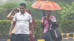 दिल्ली में आज भी बरस रहे बादल, मौसम विभाग ने जताई मध्यम से भारी बारिश की संभावना