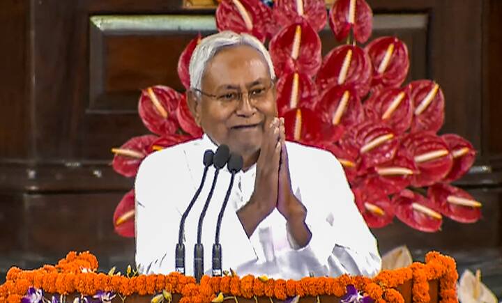 मीडिया रिपोर्ट्स नुसार 2024 च्या लोकसभा निवडणुकीत मनीष कुमार वर्मा यांना नालंदा येथून उमेदवारी देण्याच्या विचारात नितीशकुमार होते. मात्र, त्यांना उमेदवारी मिळाली नाही.