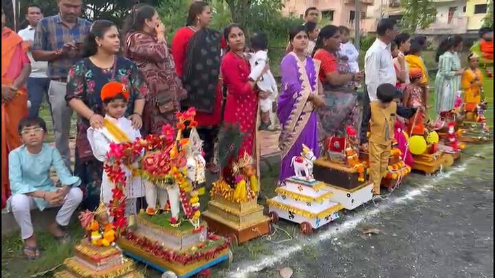त्या दिवशी नागपूरमध्ये निघणारे मारबत हे शहराच्या सांस्कृतिक इतिहासातले मोठे वैभव आहे.