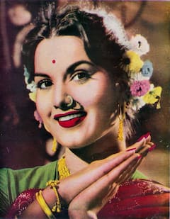 Muslim Bollywood Actors Hindu Screen Names : दिलीपकुमार ते मधुबालापर्यंत! या 11 प्रसिद्ध बॉलीवूड स्टार्सनी मुस्लिम असूनही हिंदू नावे सहज स्वीकारली