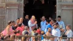 Amit Shah : अमित शाहांनी घेतलं त्र्यंबकेश्वर मंदिर, संत निवृत्तीनाथ महाराज समाधीचं दर्शन; पाहा PHOTOS