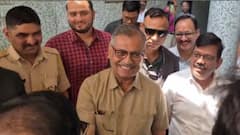 Sanjay Raut & Ujjwal Nikam : संजय राऊत-उज्ज्वल निकम अचानक आमनेसामने, हात मिळवला, खळखळून हसले अन्...; नेमकं काय घडलं?