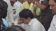 Dhananjay Munde Beed: मुस्लीम बांधवांची गोल टोपी घातली, फोन लावून लोकांचे प्रॉब्लेम सोडवले, जगमित्र कार्यालयात धनुभाऊंचा जनता दरबार